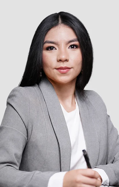 Yury Daniela Páez Rivas, profesional del equipo de ABOGAR Soluciones Pensionales. Descripción: Fotografía profesional de Yury Daniela Páez Rivas, integrante del equipo de ABOGAR